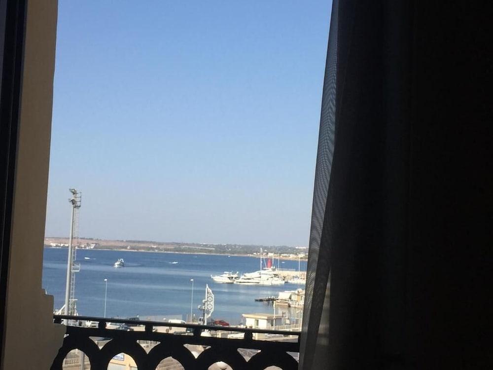 Suite Porta Terra Gallipoli Bagian luar foto