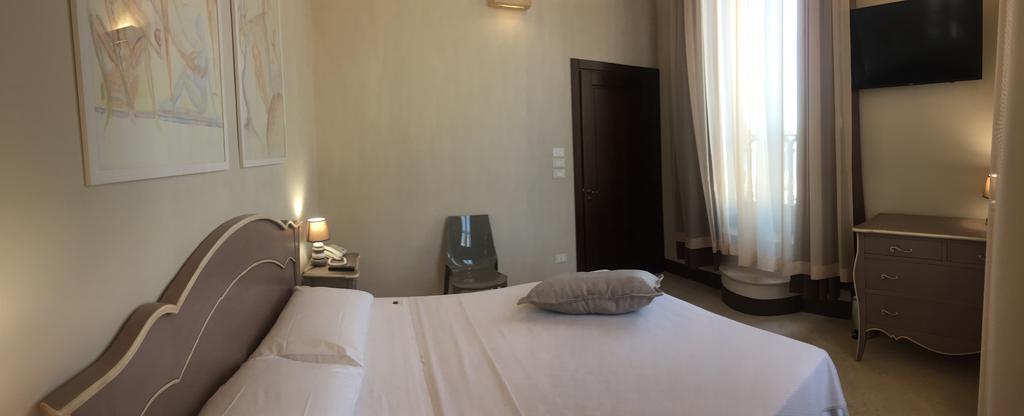 Suite Porta Terra Gallipoli Bagian luar foto