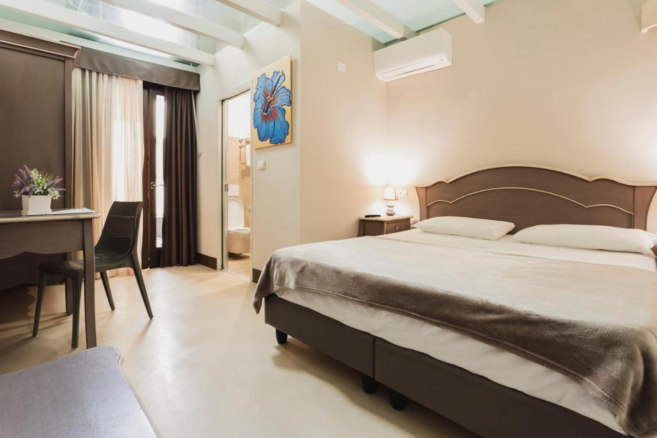 Suite Porta Terra Gallipoli Bagian luar foto